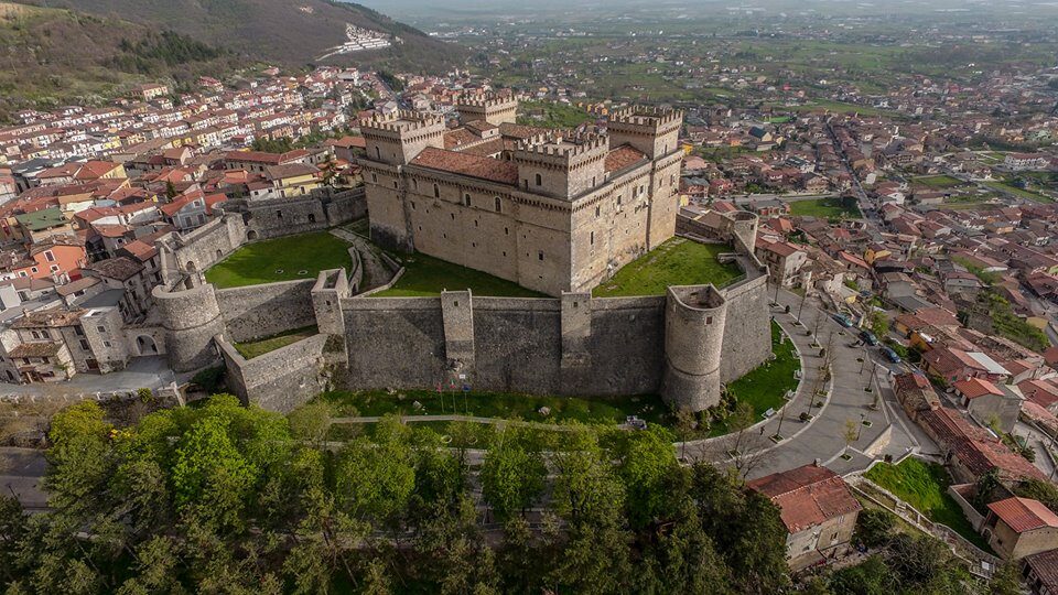 castello piccolomini CELANO