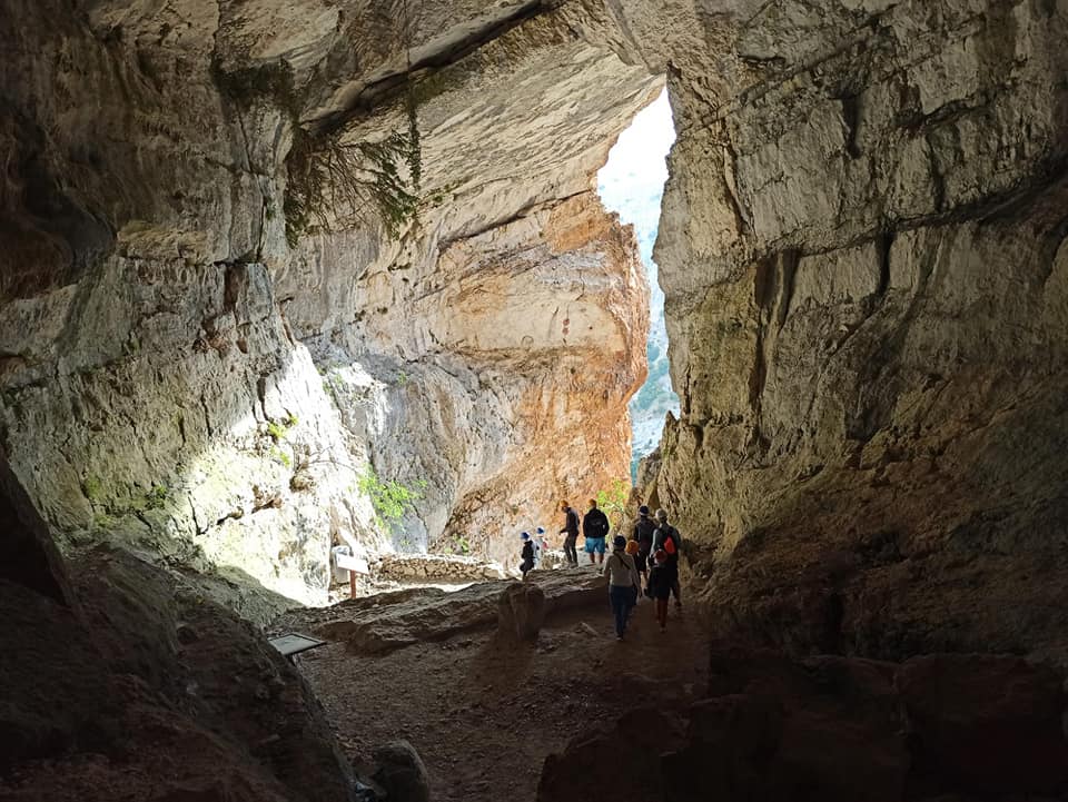 grotta del cavallone1